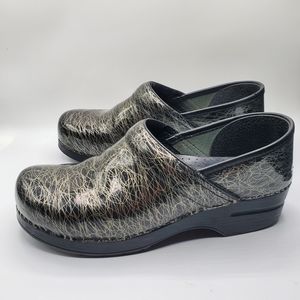 Dansko black with silver clogs sze 41 US size 10.5-11